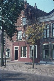 Klik hier om terug te keren